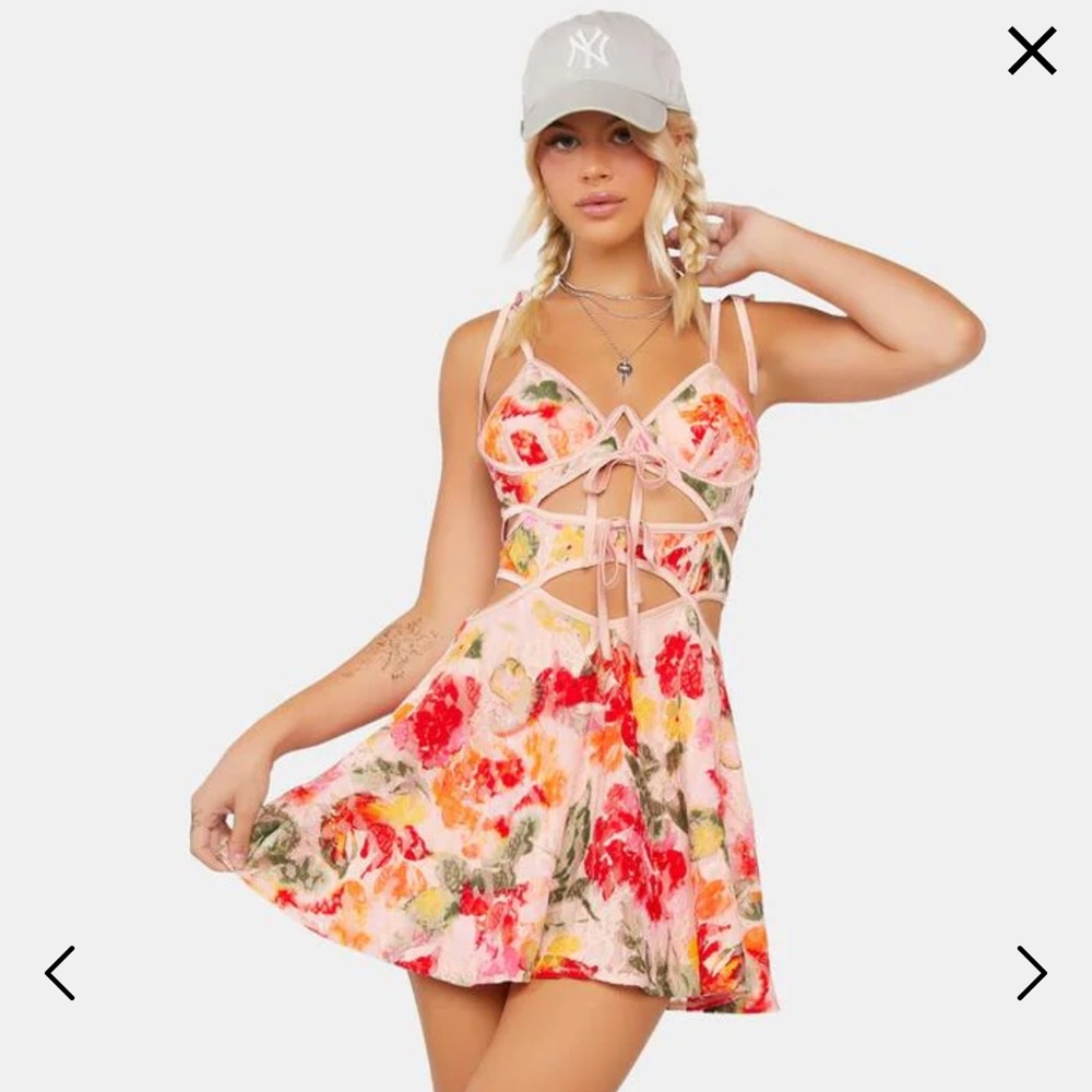 Dasha floral Lace for love & lemons cut out dress